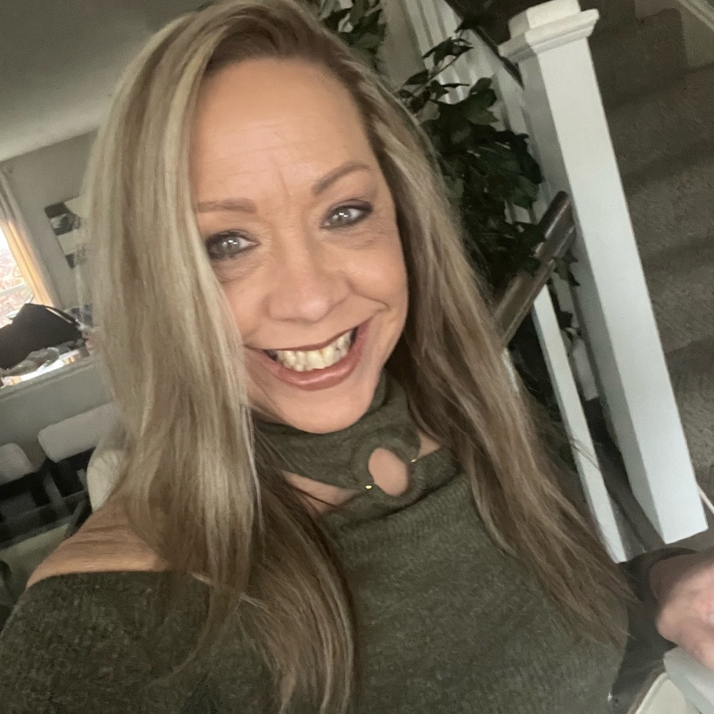 Meet your Posher, Tina
